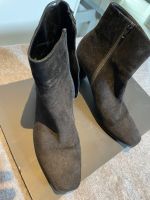 neue Stiefelette Wildleder, Schwarz, Gr. 40, Kennel & Schmenger Nordrhein-Westfalen - Kevelaer Vorschau