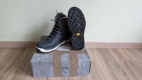 Lowa Renegade Evo Ice GTX Women NAVY 41 1/2 Winter Stiefel wNEU Dresden - Dresden-Plauen Vorschau