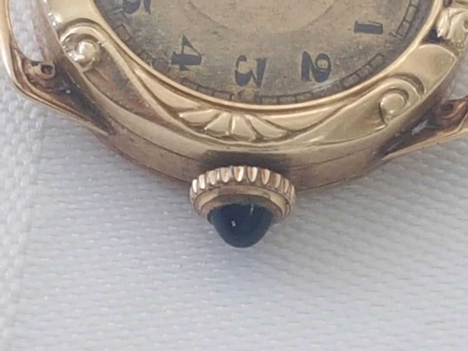 Mita Damen 585 Gold Armband-uhr Schweiz 1900er Handaufzug in Berlin