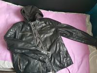 Lederjacke mit Kapuze 20 € Berlin - Marzahn Vorschau