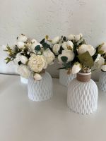 Plastik Blumen deko mit Vase Nordrhein-Westfalen - Herzebrock-Clarholz Vorschau