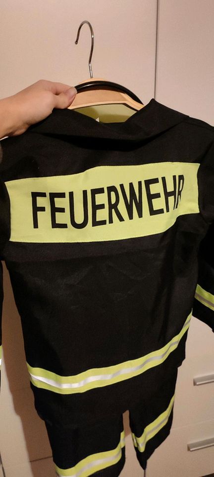Feuerwehrfrau/Feuerwehrmann Kostüm Fasching/Karneval/Halloween in Saarbrücken
