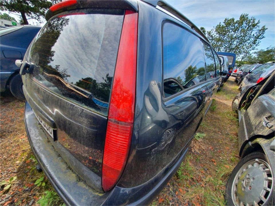 Citroen C5 Rücklicht Rückleuchte oben rechts Bj.2004 in Bremervörde