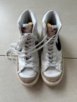 Nike Blazer Mid 77 Vintage Schuhe Sneaker gr 43 weiß Saarland - Lebach Vorschau