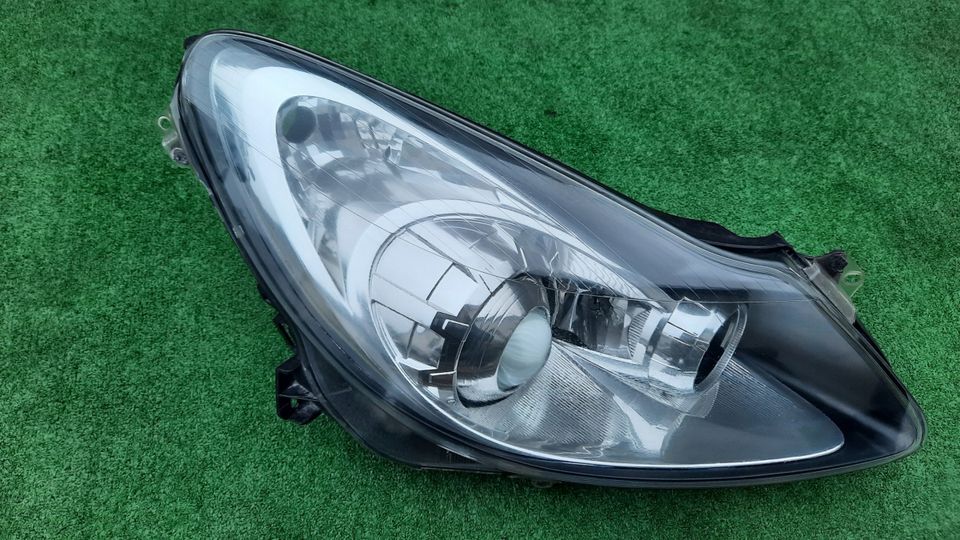 OPEL CORSA D OPC TORSION LENS SCHEINWERFER 13186386 EK in Neu-Isenburg