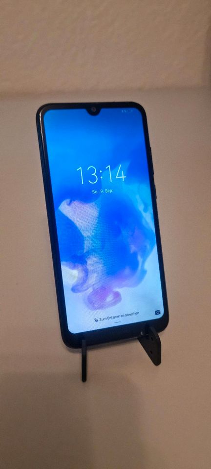 Huawei Y6 (2019) Dual SIM - 32GB - 2GB RAM (kleiner Riss Display) in Nersingen