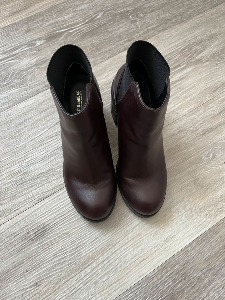 Pull&Bear Boots Burgunderrot 36 in Dortmund