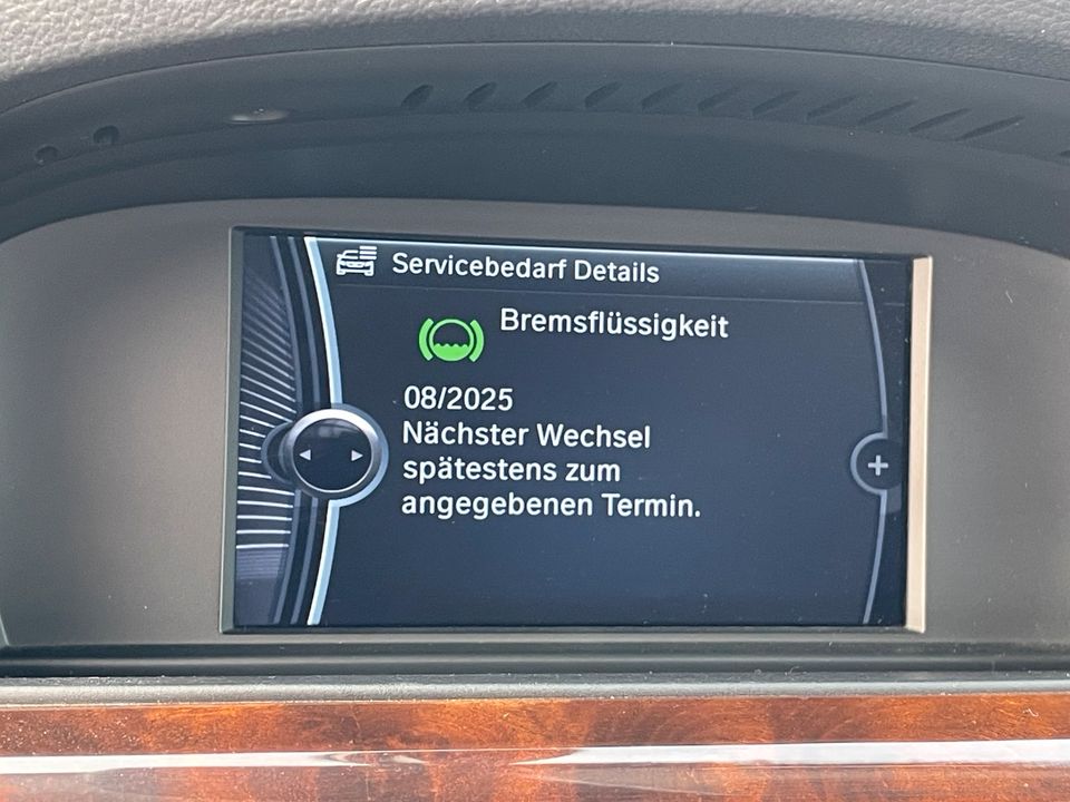 BMW 318d E90 Automatik, Navi, PDC, Klimaautomatik, TÜV NEU! in Berlin
