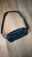 Divided H&M Crossbody Tasche schwarz Brusttasche Umhängetasche Ba Rheinland-Pfalz - Mayen Vorschau