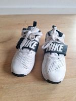 Nike Team Hustle D8 Gr 38,5 für 20 € Baden-Württemberg - Schorndorf Vorschau