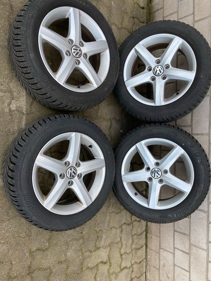 VW Passat Alufelgen 205/55R16 91H Brigestone DOT 2020 in Zülow