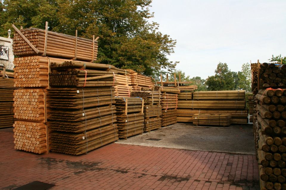 Baumpfähle - Halbholzriegel - Rundhölzer - Sonderangebote - in Wagenfeld