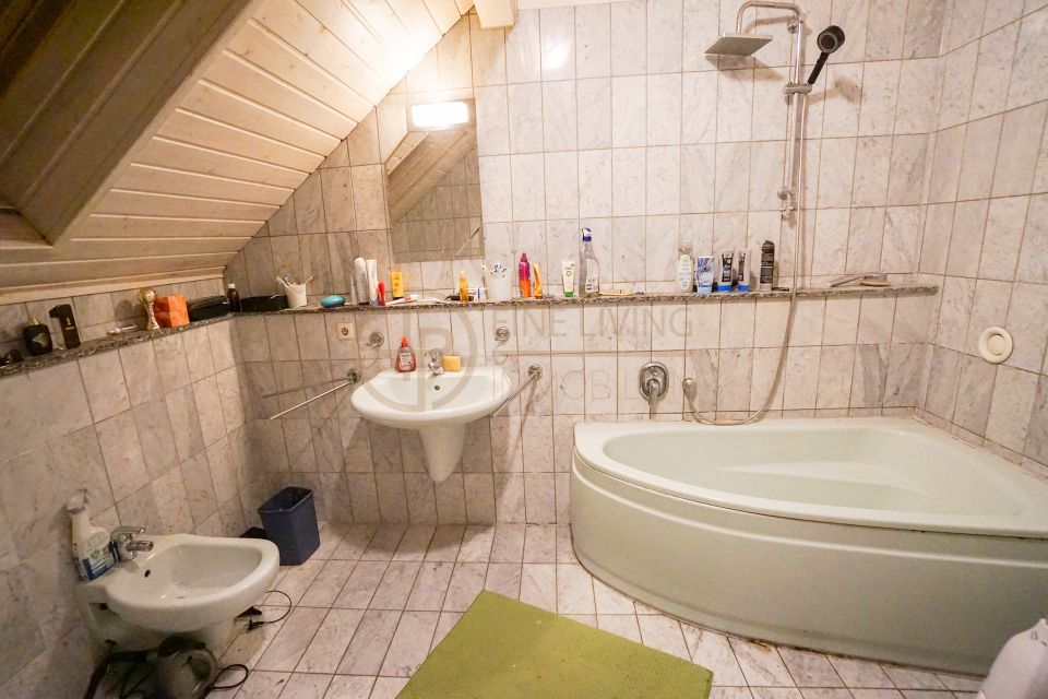 Provisionsfrei!!!! Schönes Reihenmittelhaus mit Wärmepumpe in sehr guter Lage zum Top-Preis!!! in Oberstenfeld