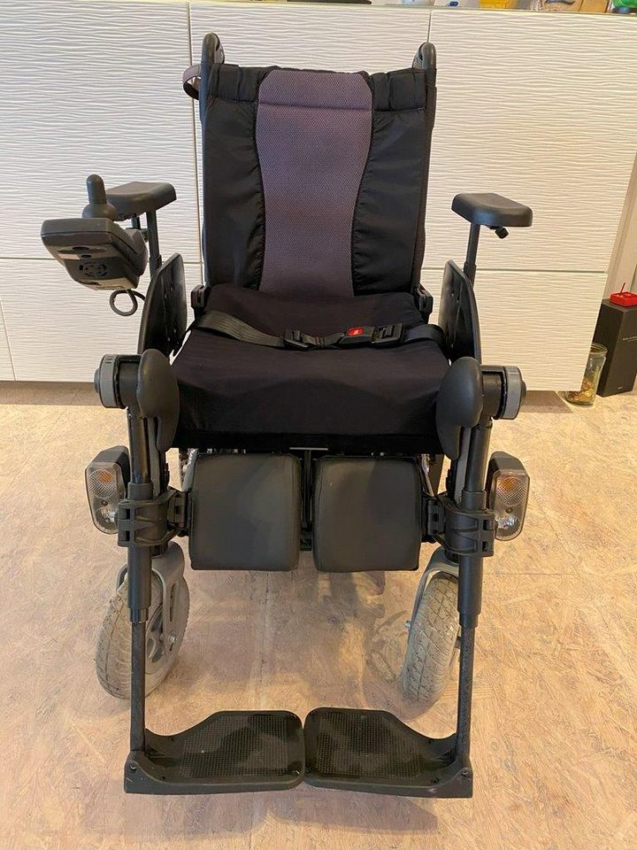 Elektro Rollstuhl Invacare Bora in Hilden