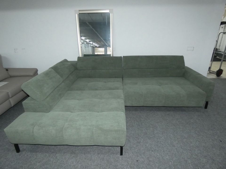 Spitzecke Wohnlandschaft Sofa Couch elektr. Sitzauszug Wohnstudio in Hagen am Teutoburger Wald