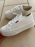 NEU Sneaker Levi’s weiß 39 Niedersachsen - Zeven Vorschau