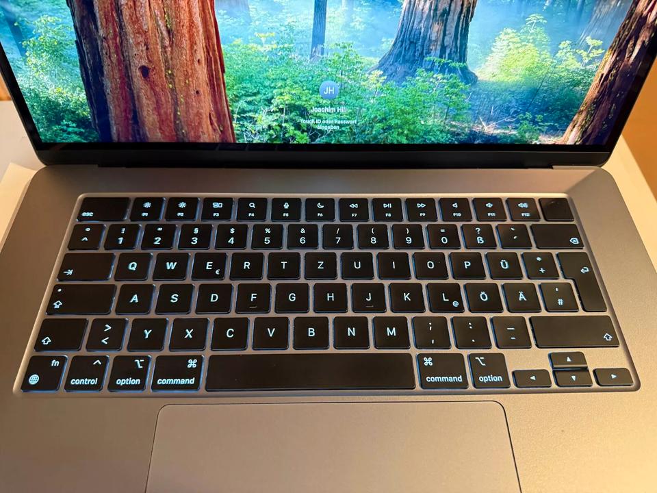 4 Monate alt! Apple MacBook Air 15,3 M3/8/256GB mit Rechnung in Frankfurt am Main