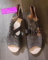 Sandalen, neu in Größe 38 in grau mit viel Bling Bling Bochum - Bochum-Südwest Vorschau