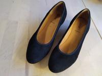 Gabor Schuhe Pumps Art   Gr. 8,5  Gr. 42 sehr guter Zustand München - Altstadt-Lehel Vorschau