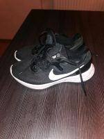 Nike Schuhe schwarz weiß Größe 38,5 Saarland - Nalbach Vorschau