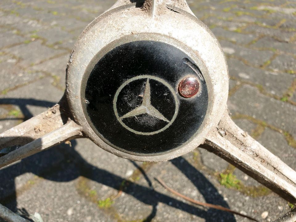 Mercedes Oldtimer 170 etc. Lenkrad Emaille Scheunenfund in Westoverledingen