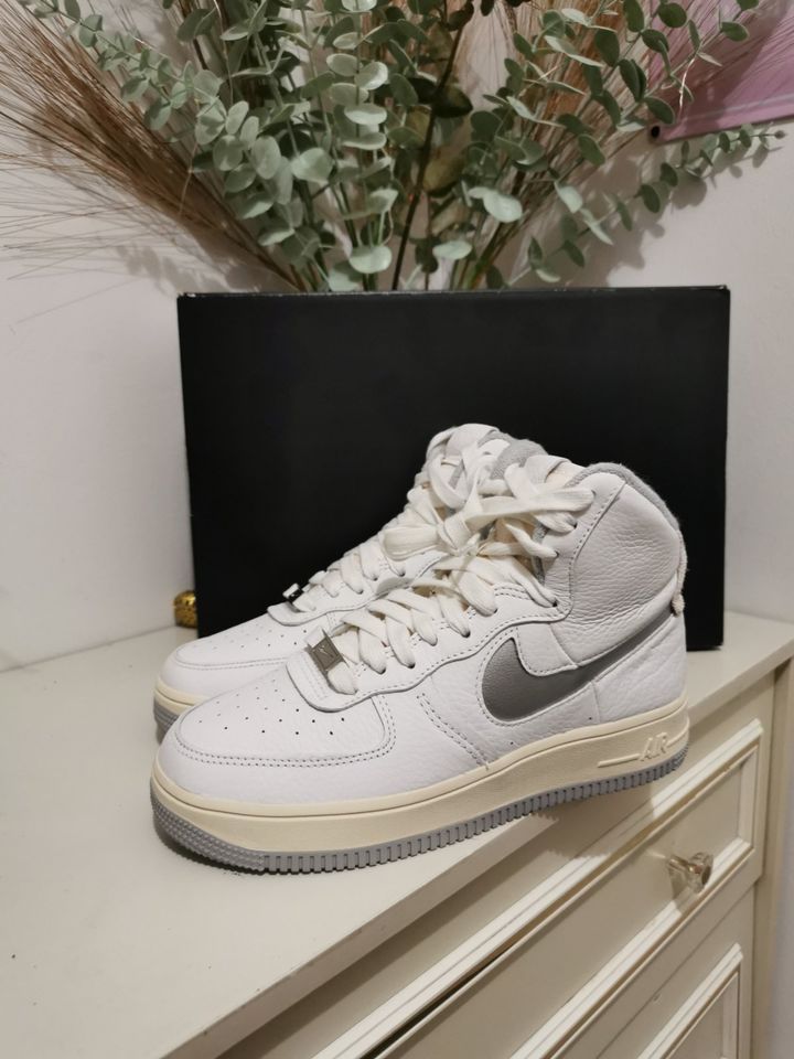 Nike Air Force wmns - NEU Gr 37,5 in Essen