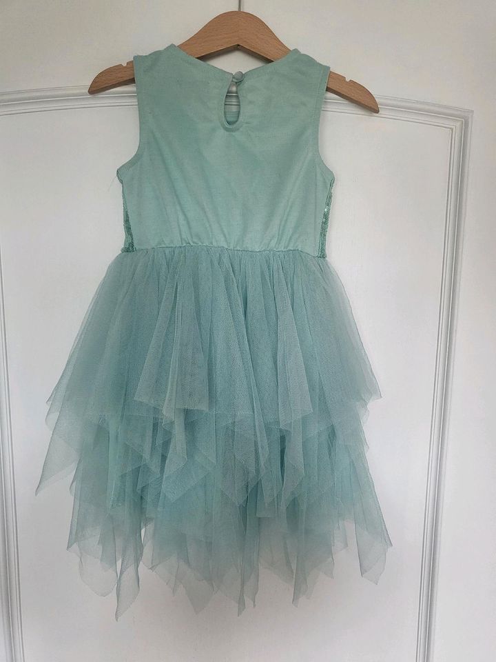 Festliches Kleid mit Pailletten in mint in 104 in Radevormwald