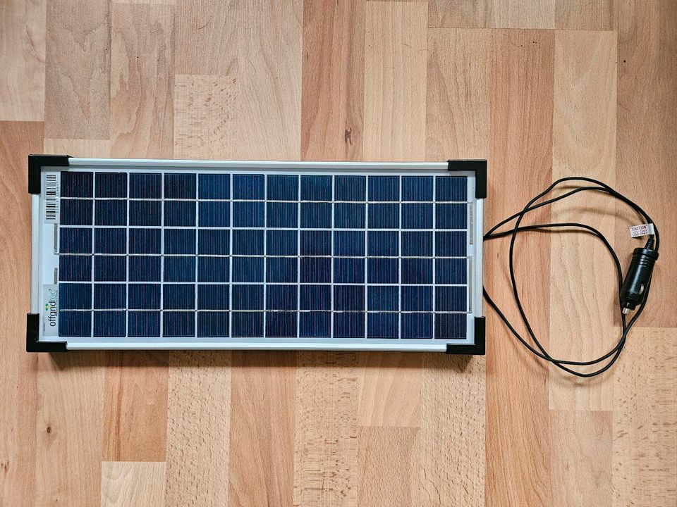 10 Watt Poly 12V Solarpanel Offgridtec Autobatterie in Berlin