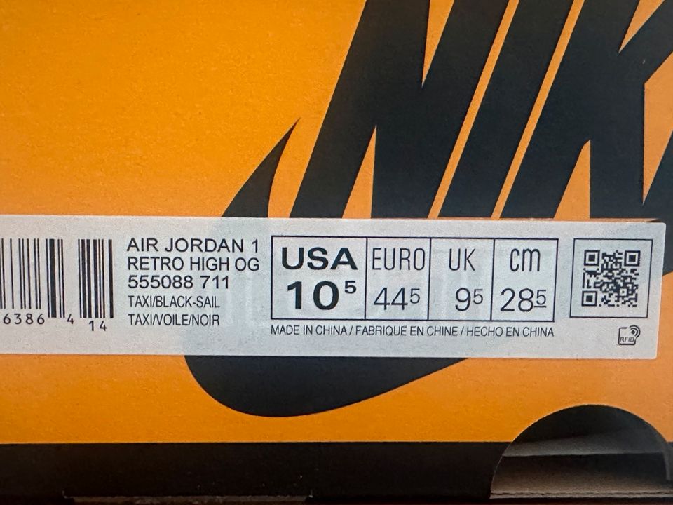 Nike Air Jordan Retro High 44,5 neu in Troisdorf