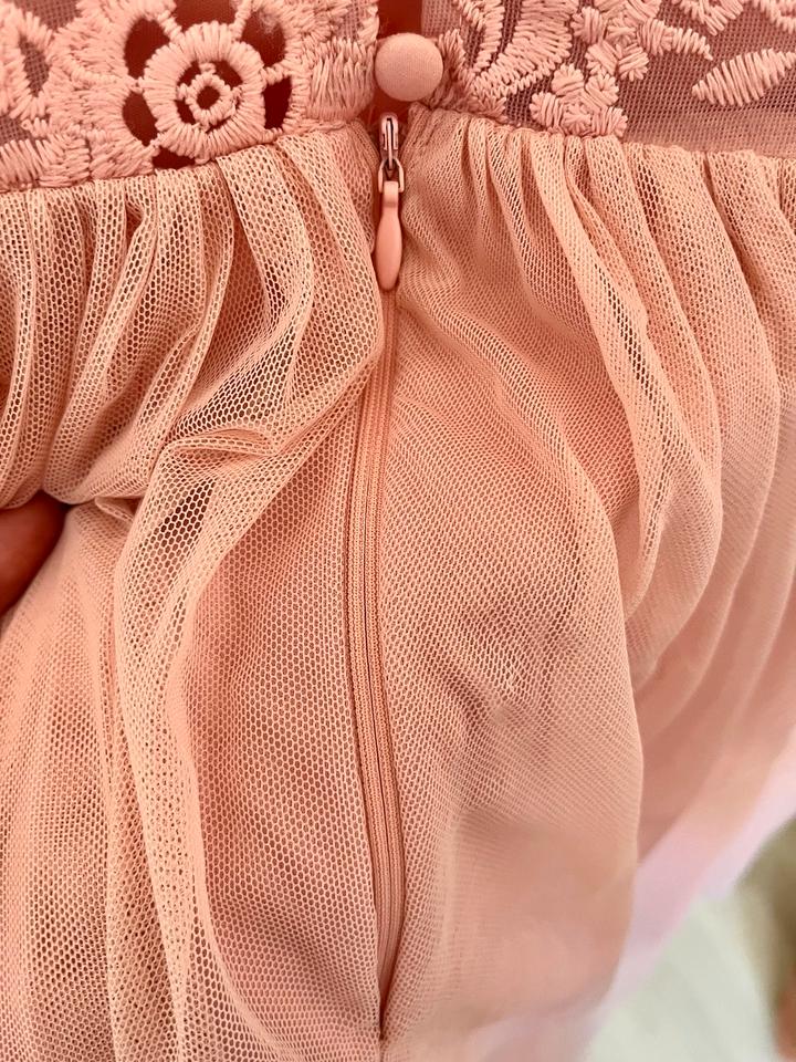 Schickes Kleid von Vila, Größe 34/36, rosa, Spitze in Neu Ulm