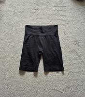 schwarze Damen Shorts- Scrunch Dortmund - Brackel Vorschau