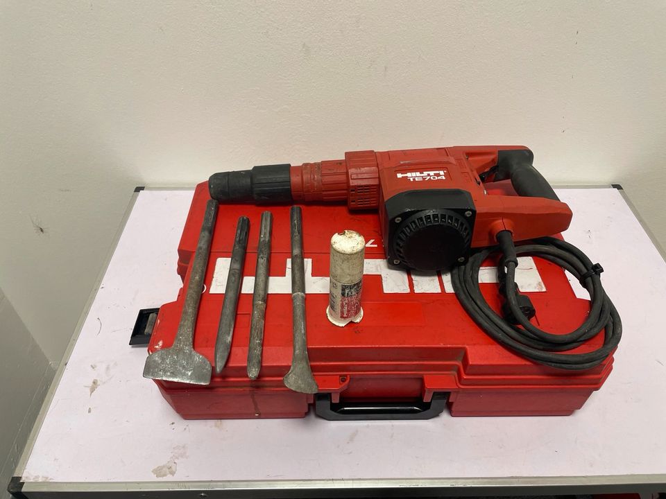 Hilti TE 704 Meisselhammer +Koffer+Meisseln+Fett+Neue Durchsicht in Mitte -  Tiergarten | Heimwerken. Heimwerkerbedarf gebraucht kaufen | eBay  Kleinanzeigen ist jetzt Kleinanzeigen