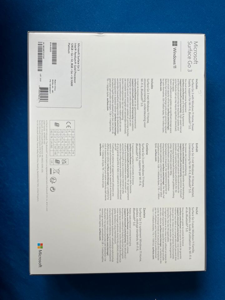 Microsoft Surface Go 3 128 Gb Pentium  mit Zubehör in Asperg