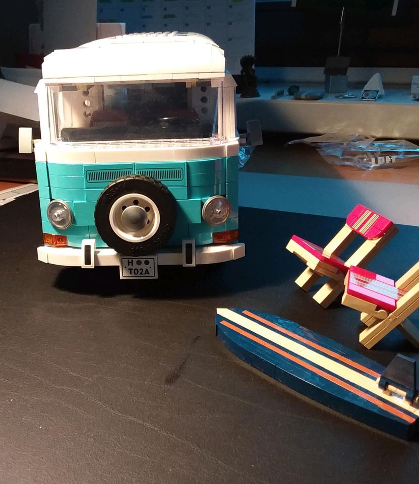 Lego T2 camper van bully in München