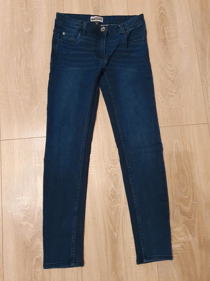 6er Set Mädchen Jeans Hosen Jeanspaket Jeanshosen Gr.152 in Wustermark