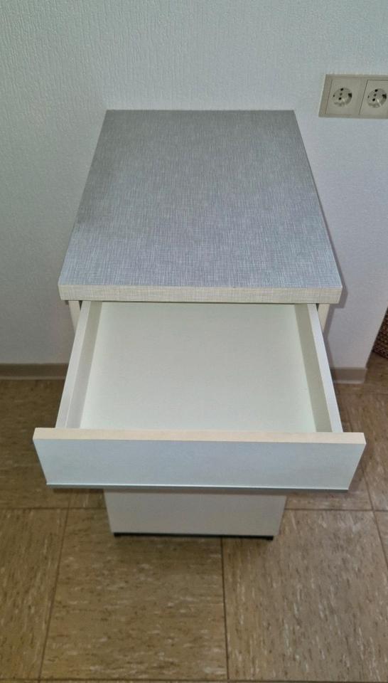 Schrank Küche Bestellschrank mit Schublade weiß schlicht in Neuwied