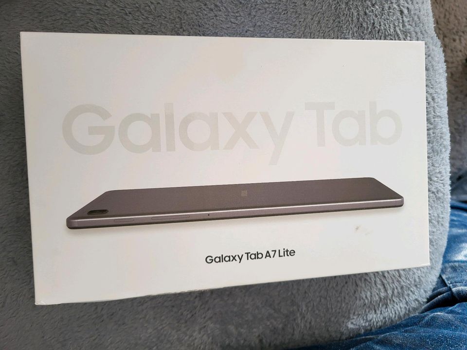 Samsung Tab A7 .. 32gb in Berlin