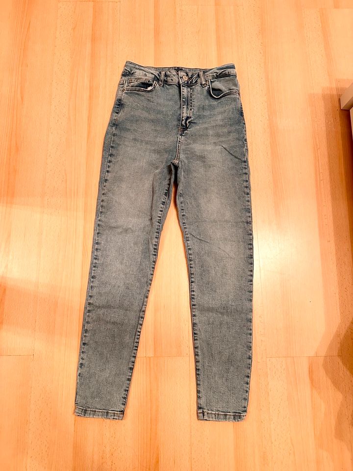 Skinny Jeans blau in Krefeld