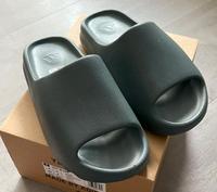 Adidas Yeezy Slide slate marine Gr.  43✅ Bayern - Waldkraiburg Vorschau