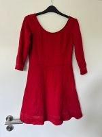 Schickes Kleid von Guess Größe S in Rot Nordrhein-Westfalen - Kaarst Vorschau