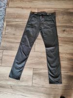 Stoffhose Chinohose grau Jack & Jones Slim Fit Größe 32/34 Brandenburg - Doberlug-Kirchhain Vorschau