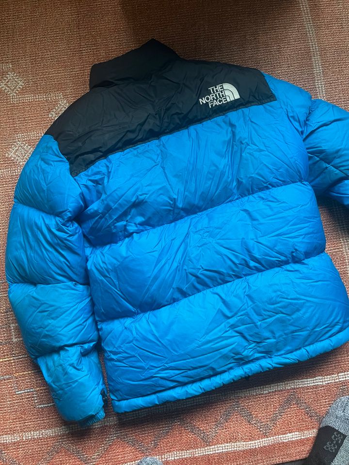 The North Face Nuptse 700 Jacke Daunenjacke in Konstanz