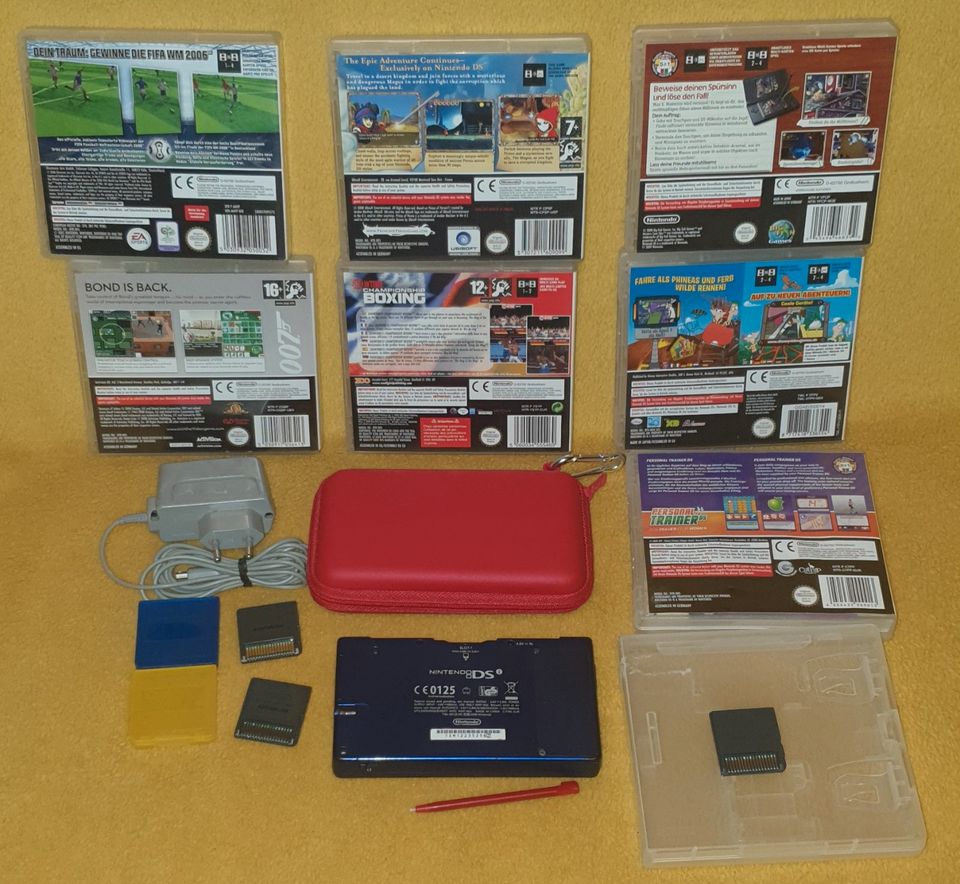 Nintendo DSi blau mit Zubehör, 10 Spiele Module in Bebra