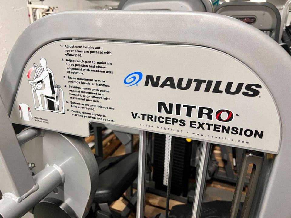 Nautilus Nitro V-Tricep Extention/Trizepsmaschine, TOP Zustand in Köln