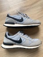 Nike international Sneaker Gr. 36,5 Niedersachsen - Ebstorf Vorschau