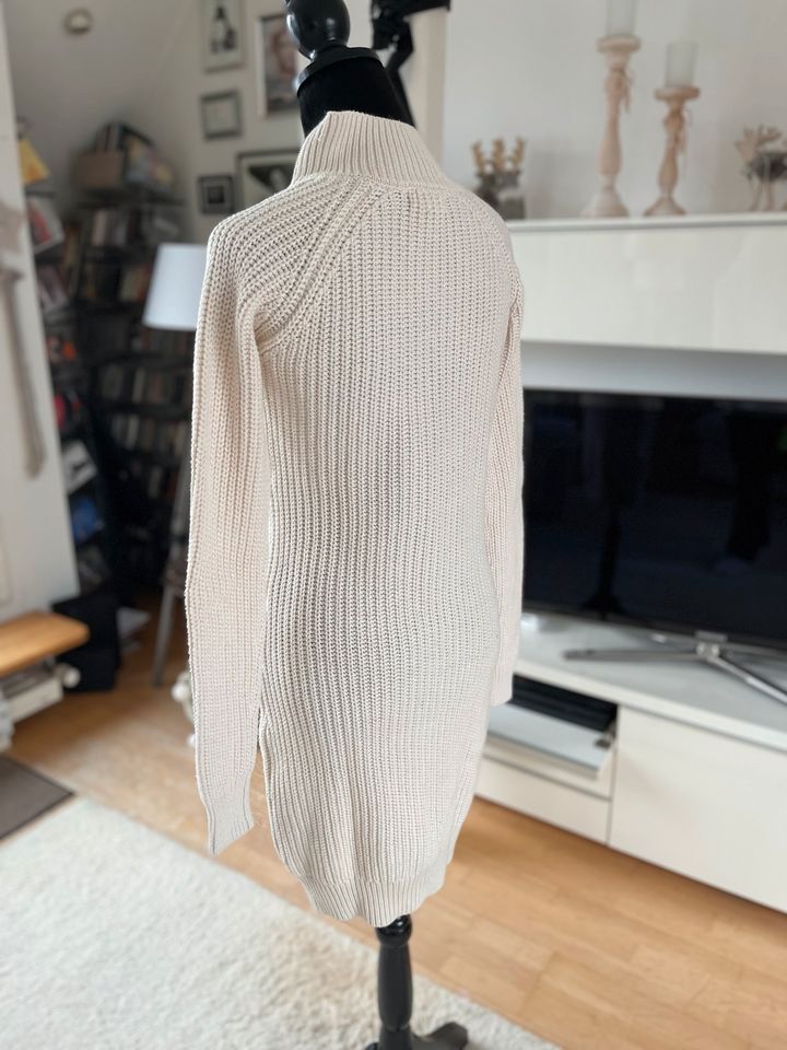 Strickkleid creme raffinierten Reisverschluss am Kragen S 36 Neu in Rostock