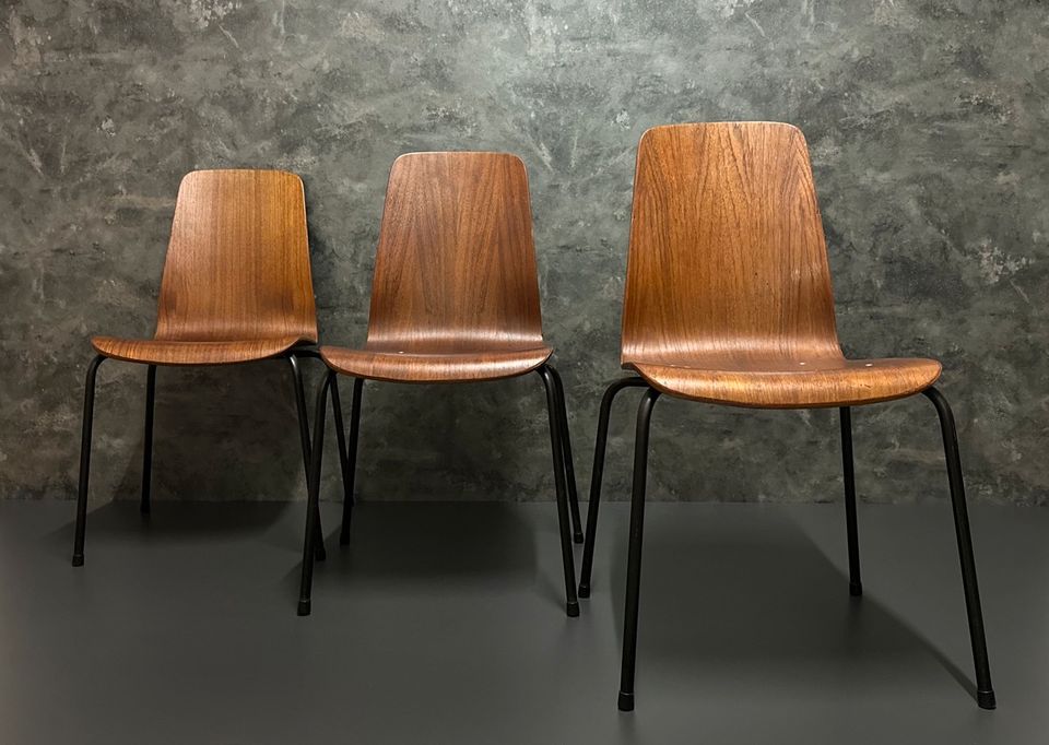 Teak Stühle Vintage Retro Teakholz Stuhl Stapelstühle Dänisch in Bruchköbel