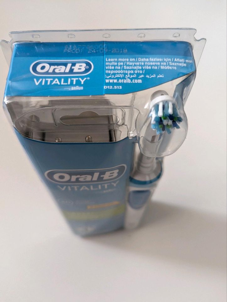 Oral-B Vitality Cross Action elektrische Zahnbürste, neu in Fürth