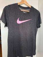 Nike T-Shirt Niedersachsen - Gehrden Vorschau