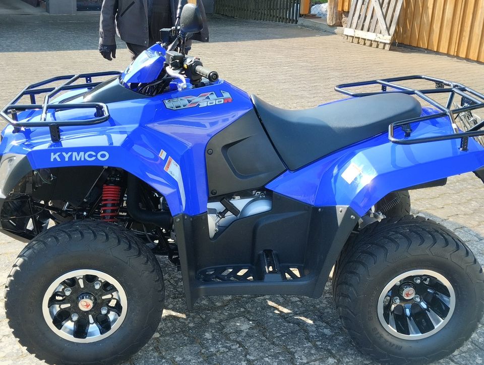 Kymco MXU 300R Quad - SEHR gut - Garage geparkt unfallfrei in Sondheim v.d.Rhön